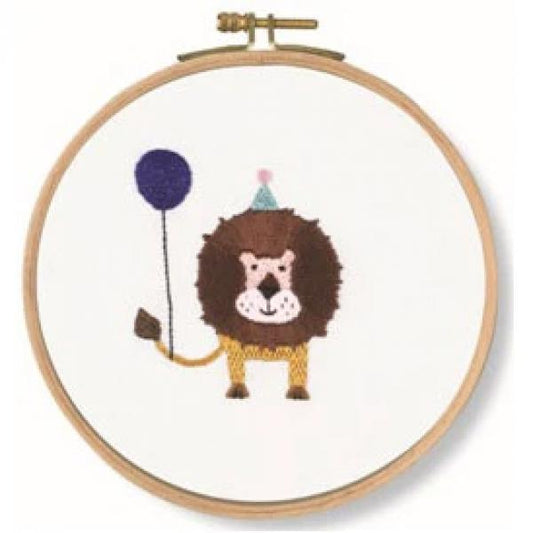 DMC - Hand Embroidery Kit - Roar! Lion - 12.5cm